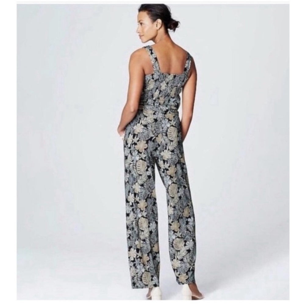 J. Jill Wearever Wide Leg Jumpsuit Black Floral V-Neck Tie Belt Size M NWT - Picture 2 of 6